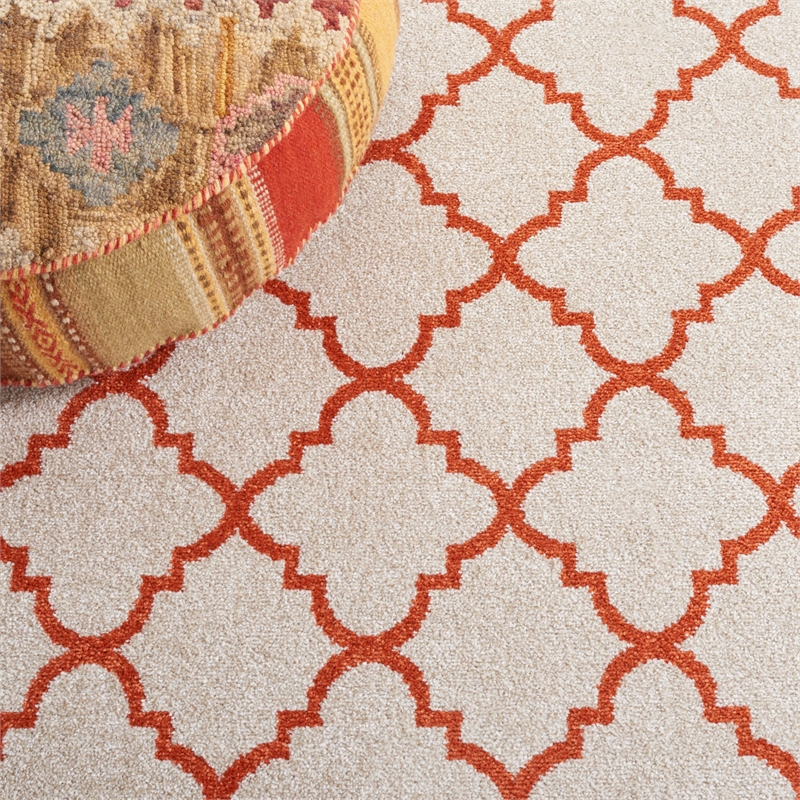 Pemberly Row Polypropylene Beige Indoor Outdoor Rug - 2'6