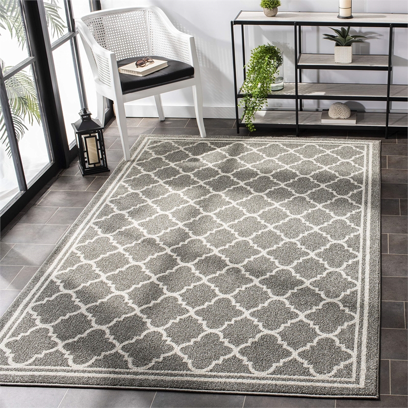 Pemberly Row Polypropylene Dark Grey Indoor Outdoor Rug - 6' x 9'