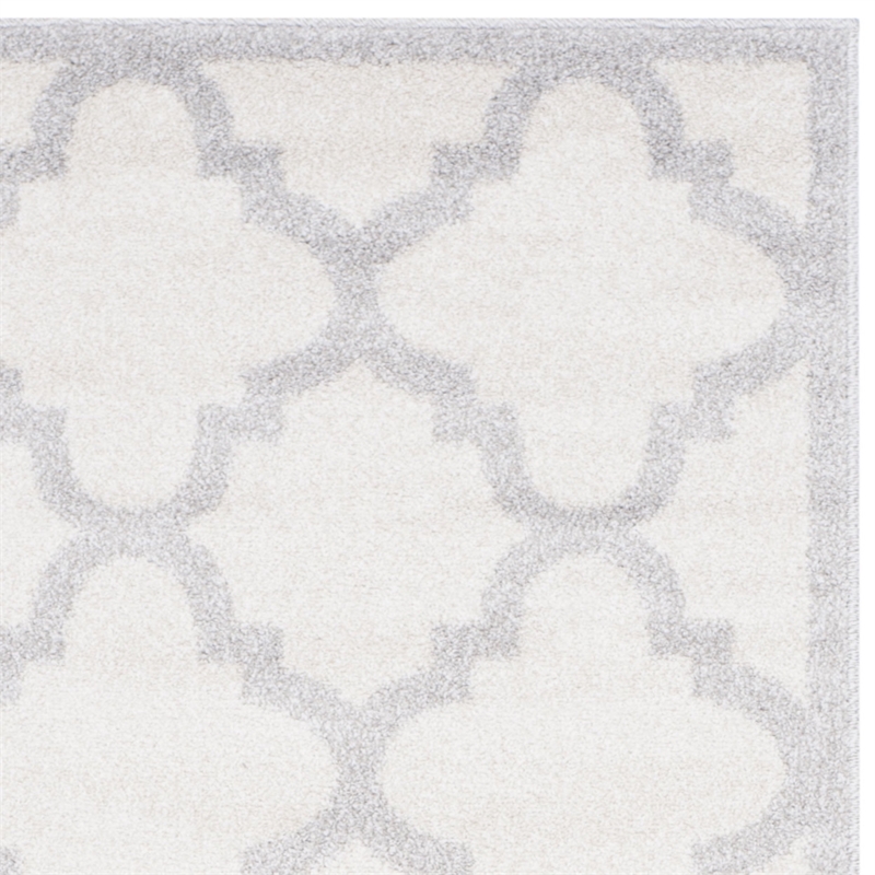Pemberly Row Polypropylene Beige Indoor Outdoor Rug - 2'3