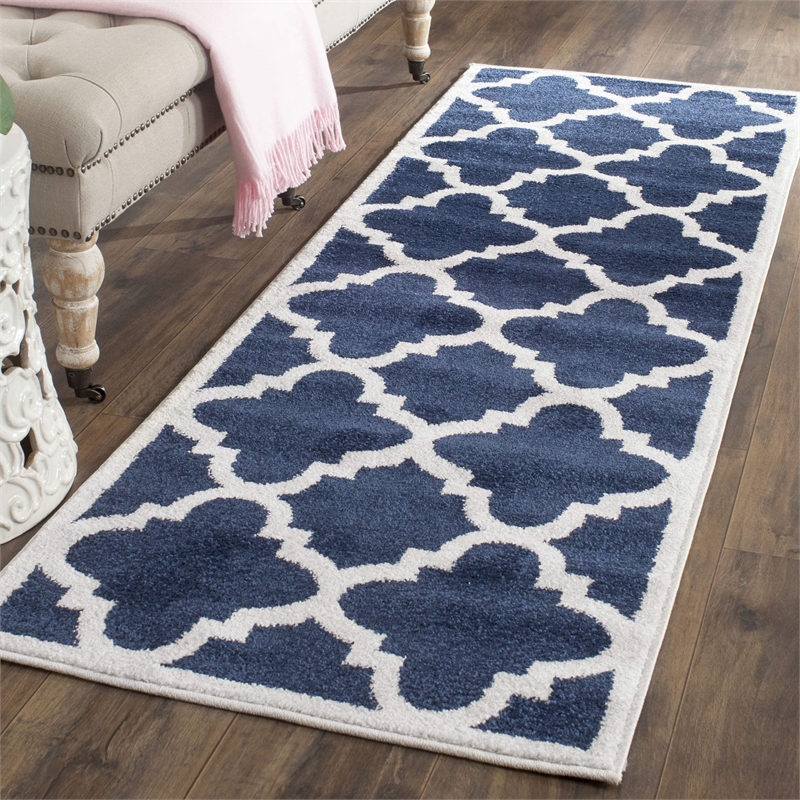 Pemberly Row Polypropylene Navy Indoor Outdoor Rug - 2'3