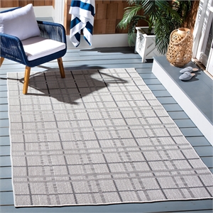 Pemberly Row Polypropylene 6'7&quot Square Rug in Ivory and Gray