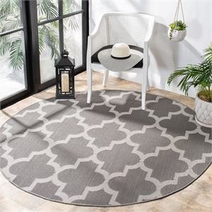 Pemberly Row Contemporary Polypropylene 6'7&quot Round Rug in Gray and Ivory