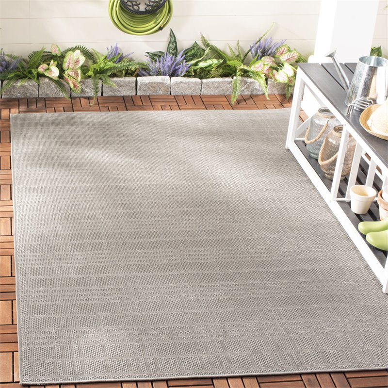 Pemberly Row Contemporary Polypropylene 5'3