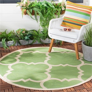Pemberly Row Green Indoor Outdoor Round 6'7&quot Rug for Home Decor