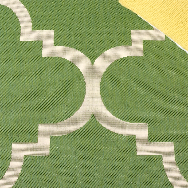 Pemberly Row Green Indoor Outdoor Square 4' Rug for Home Decor