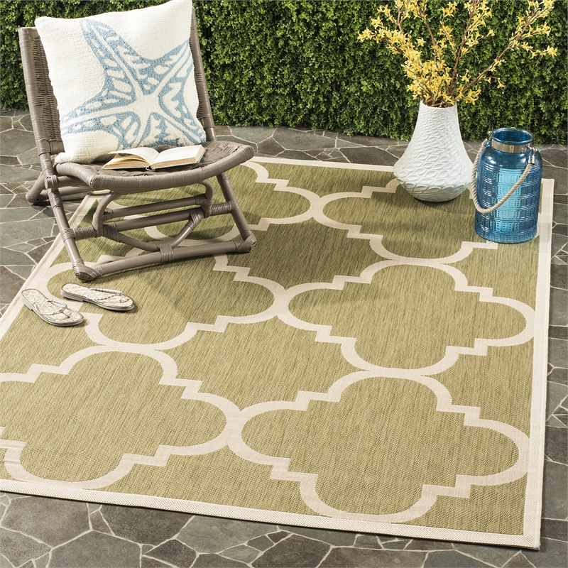 Pemberly Row Green Indoor Outdoor Square 4' Rug for Home Decor