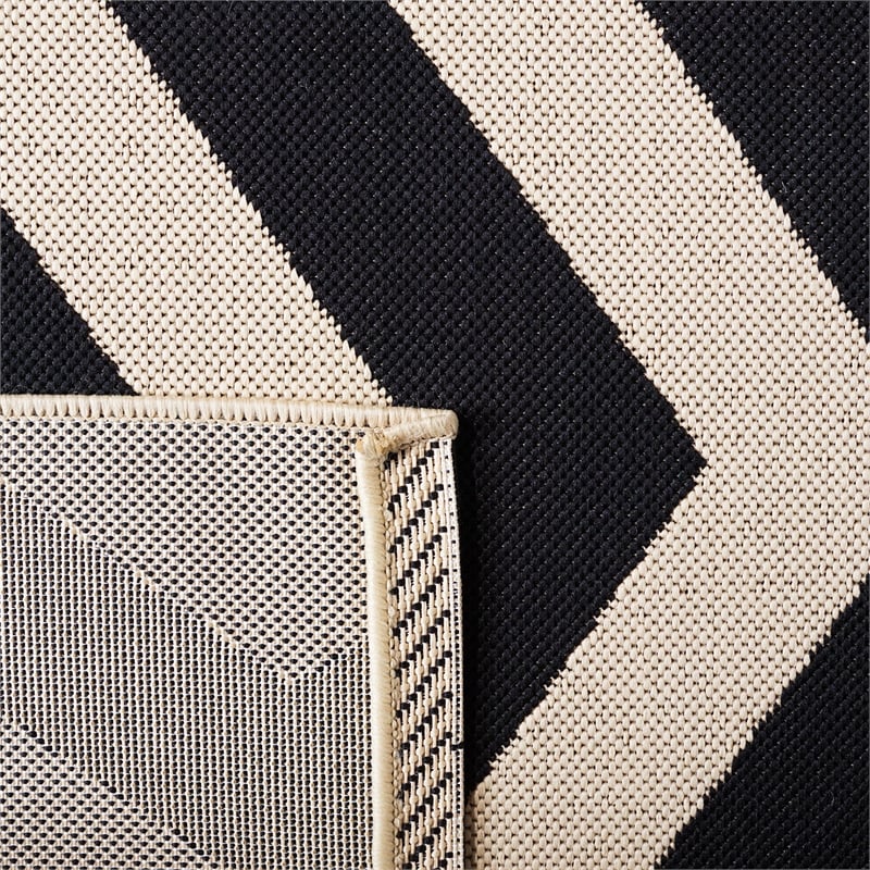 Pemberly Row Black Indoor Outdoor Square 4' Rug for Any Space