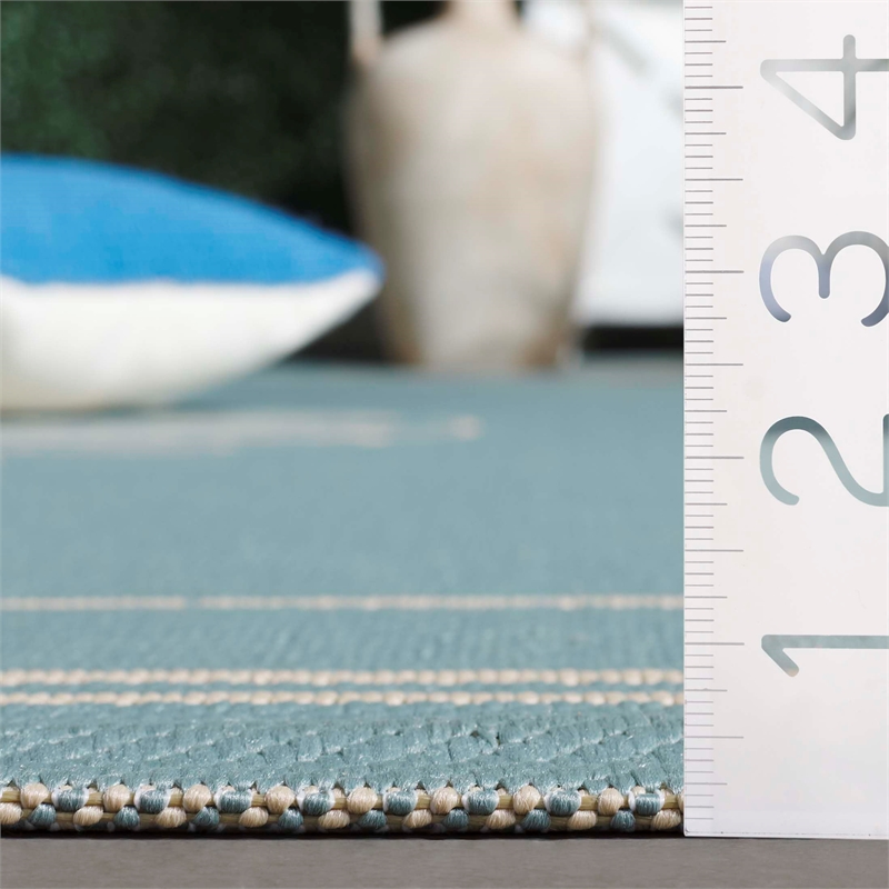 Pemberly Row Contemporary Indoor Outdoor Area Rug in Aqua - 6'7