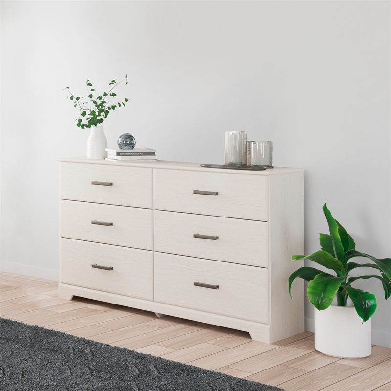 Pemberly Row Wooden 6-Drawer Coastal Bedroom Dresser in White