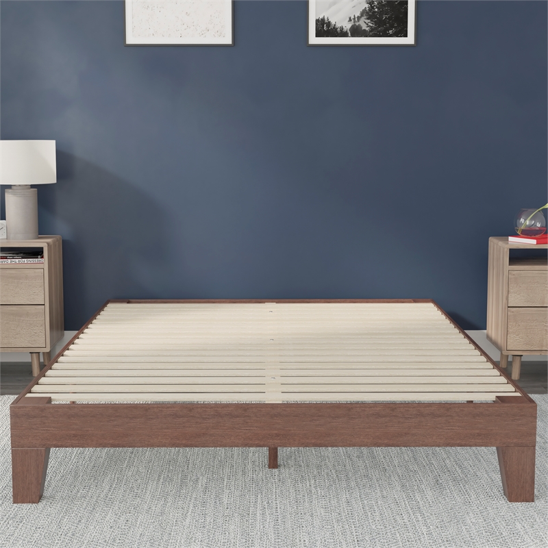 Pemberly Row Wood Platform Queen Bed with 14 Support Slats in Walnut
