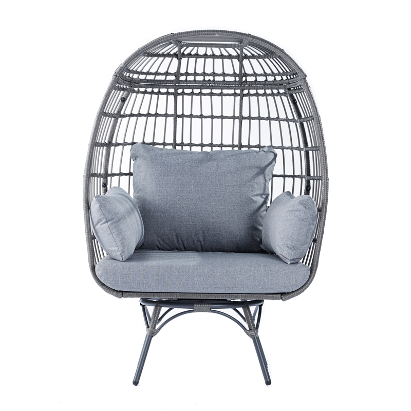 Pemberly Row Indoor/Outdoor Wicker Swivel Lounge Chair with 4 Cushions in Gray