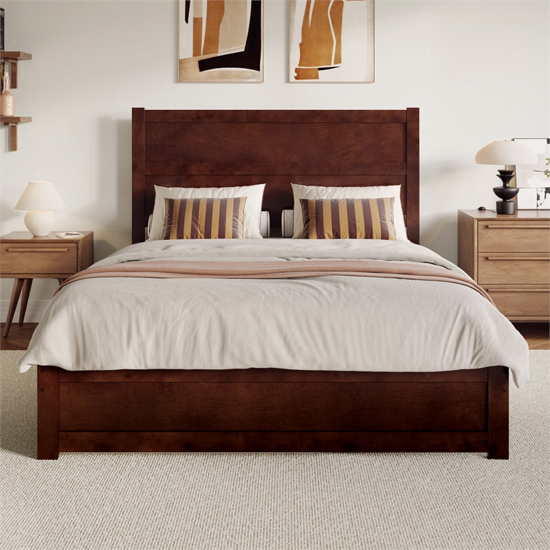 Pemberly Row Queen Platform Bed with Footboard and Twin XL Trundle in Walnut