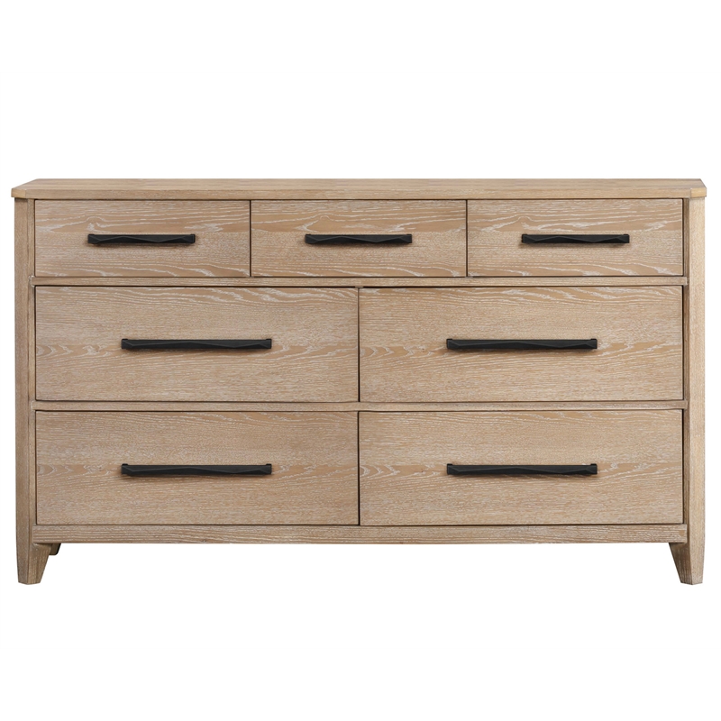 Pemberly Row Queen Bed with Dresser and Mirror in Light Toffee