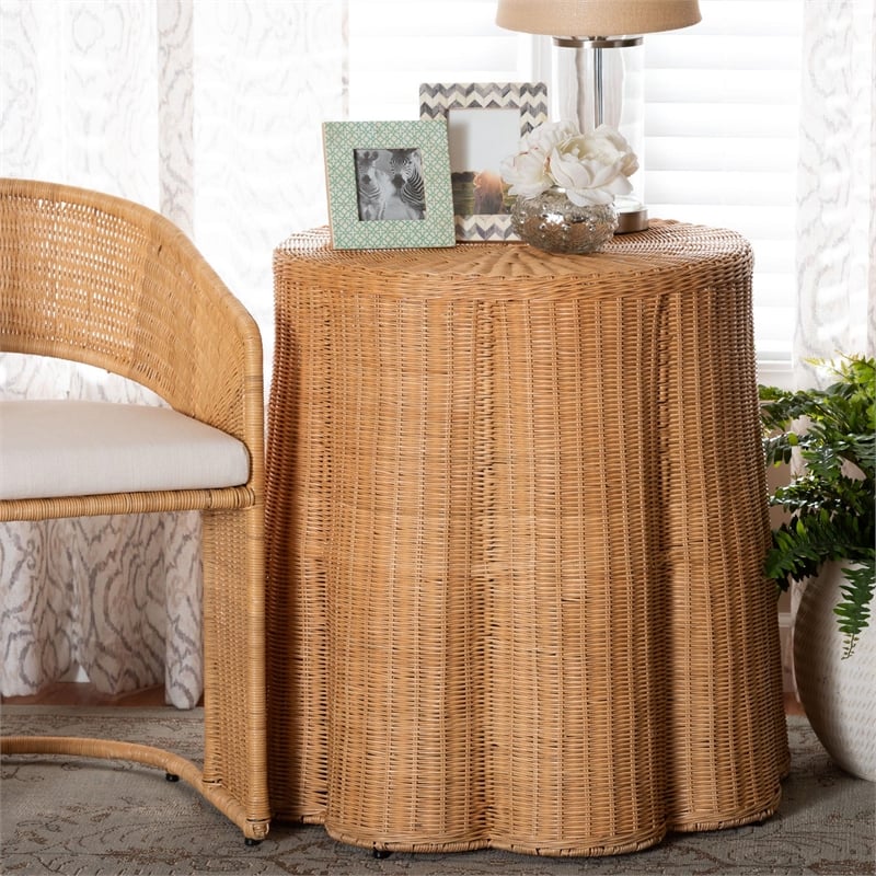 Pemberly Row Honey Rattan Round Console Table with Scalloped Base