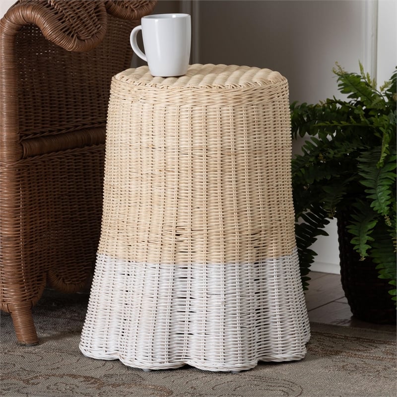 Pemberly Row Scalloped Rattan Round End Table in 2-Tone Natural
