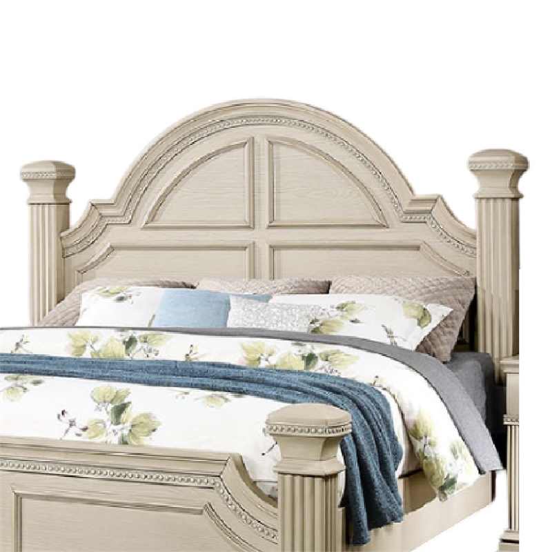Pemberly Row Queen Bed with Reeded Posts and Molded Trim in Antique White