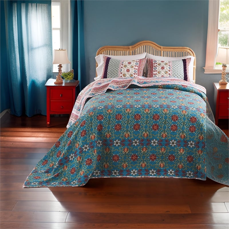 Pemberly Row 3 Pc Queen Bedspread & Pillow Sham Set in Multicolor Bohemian Print