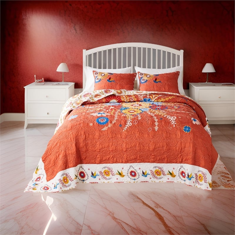Pemberly Row 3 Pc Queen Bedspread & Pillow Sham Set in Bouquet Print Multicolor