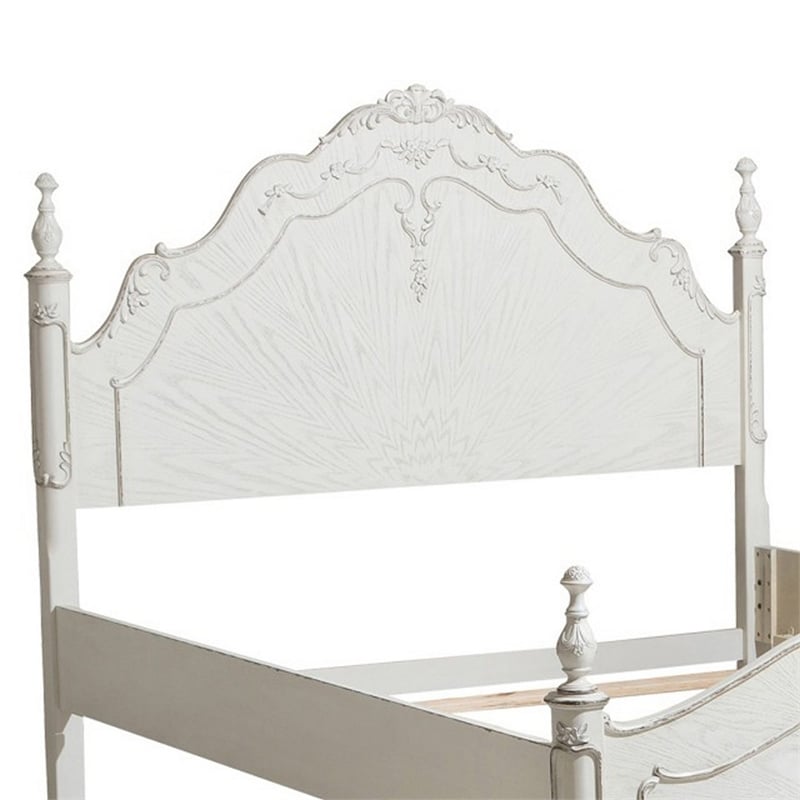 Pemberly Row Full Bed with Floral Motif Carvings & Turned Legs in Antique White