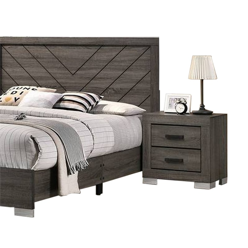 Pemberly Row Queen Bed with Carved Headboard and Block Legs in Taupe Brown