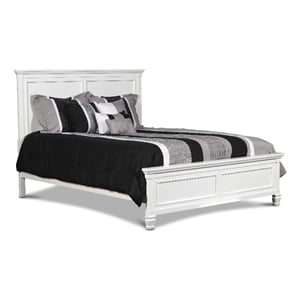 Pemberly Row Full Bed with Classic Panel Design and Molded Trim in White