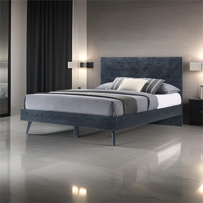 Pemberly Row King Platform Bed with Crown Cut Panel Headboard in Ash Gray