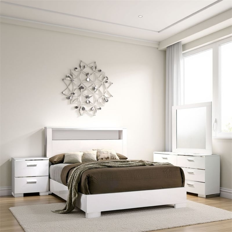 Pemberly Row 4 Pc Queen Bedroom Set with LED Headboard & Chrome Accents in White