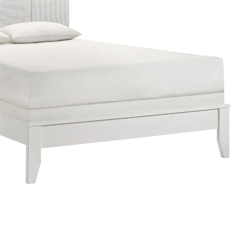 Pemberly Row Queen Size Bed Grid Pattern Headboard Tapered Legs in White