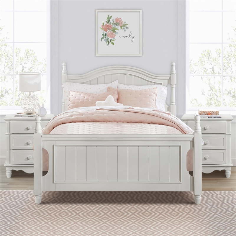Pemberly Row Rubberwood and MDF Board Full Platform Bed in White