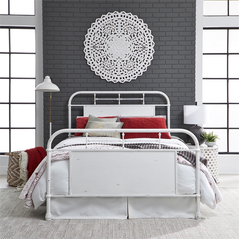 Pemberly Row Metal King Bed with Vintage Styling in Antique White