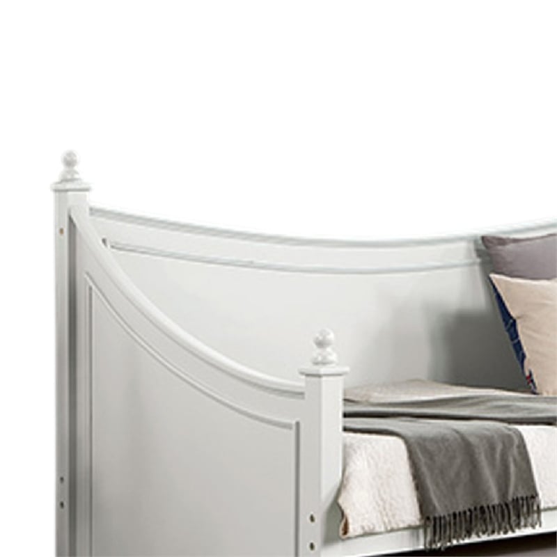 Pemberly Row Twin Daybed with Trundle and Molded Details in White