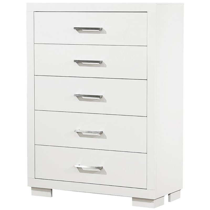 Pemberly Row 5 Drawer Bedroom Chest with Bar Pulls in Snow White