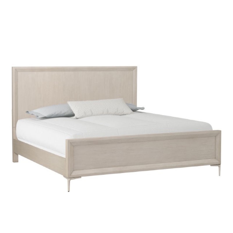 Pemberly Row 5-Piece Queen Bedroom Set with Chest in Natural Oak Brown