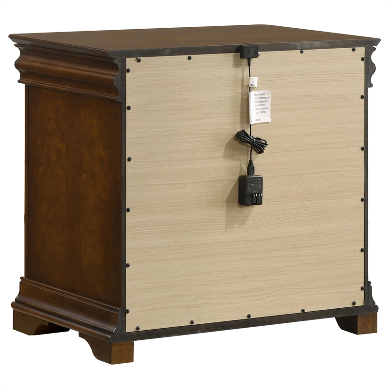 Pemberly Row 4-Piece Queen Bedroom Set in Brown Cherry and Cream