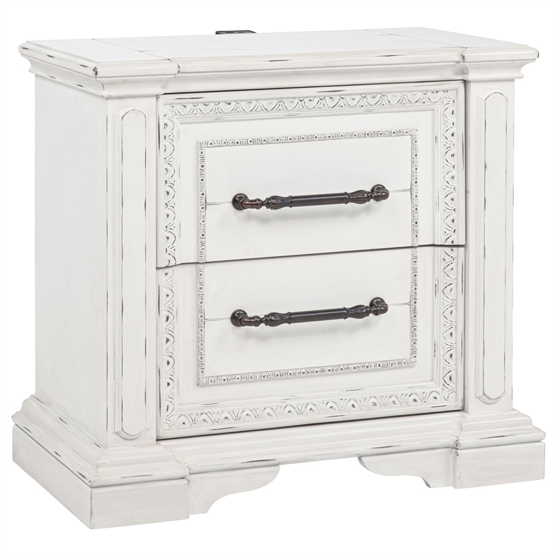 Pemberly Row 4-Piece Traditional Queen Bedroom Set in Vintage White
