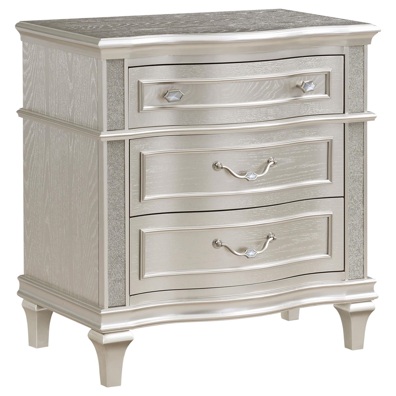 Pemberly Row 4-Piece Queen Bedroom Set in Silver Oak and Ivory