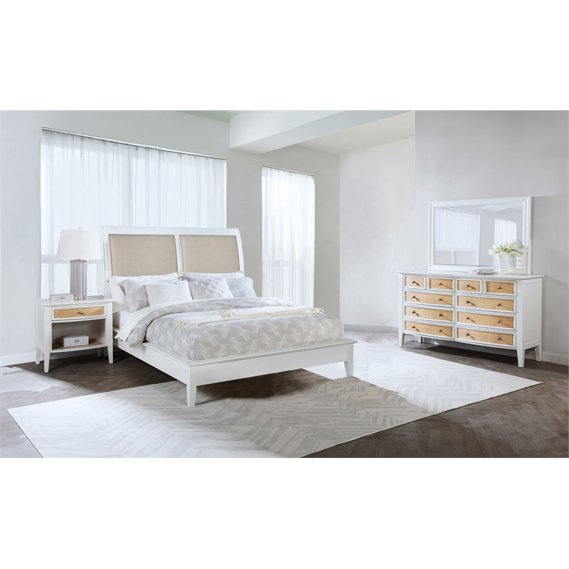 Pemberly Row 4-Piece Queen Coastal Platform Bedroom Set in White