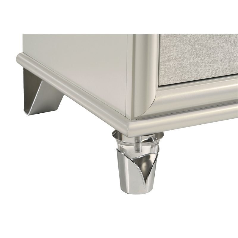 Pemberly Row 5-Drawer Diamond Star Bedroom Chest in Pearl White