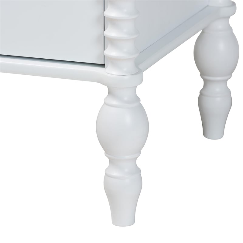 Pemberly Row Spindle 4-Piece Bedroom Set with Queen Platform Bed in White