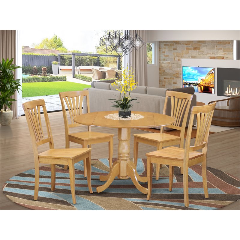 Pemberly Row 5-Piece Round Pedestal Wood Dining Set in Oak Finish