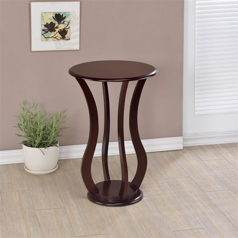 Pemberly Row Round Wood Top Accent Plant Stand Side Table in Cherry