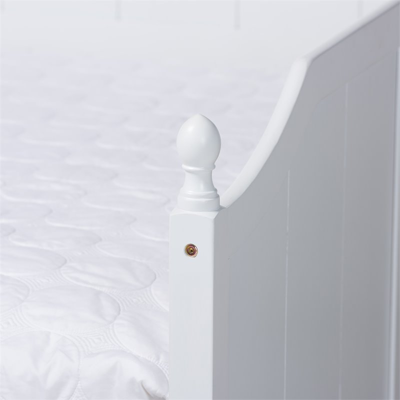 Pemberly Row Cottage Style Daybed with Trundle in White Wood Finish