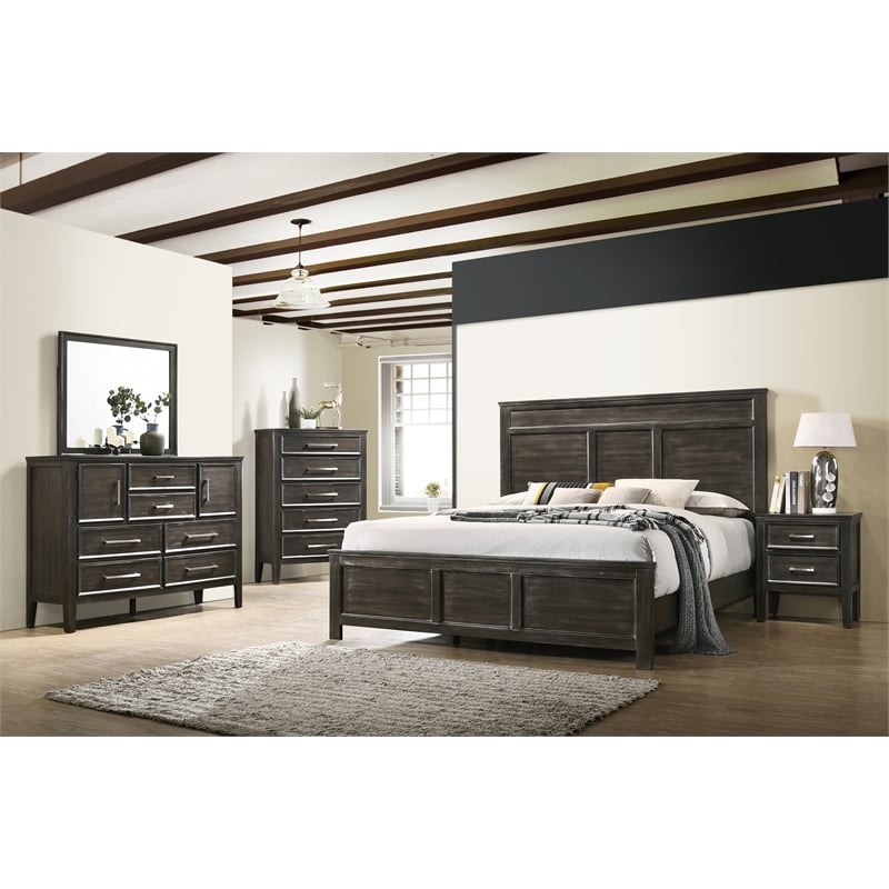 Pemberly Row 4-Piece King Bedroom Set in Nutmeg Wood Finish