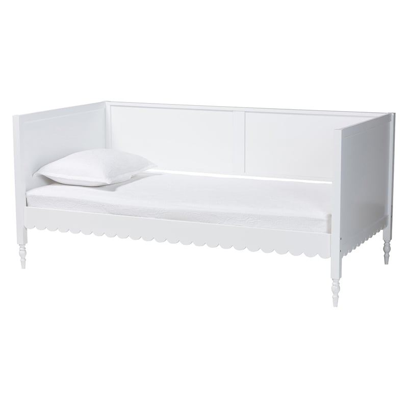 Pemberly Row Modern Twin White Wood Daybed with Scalloped Trim