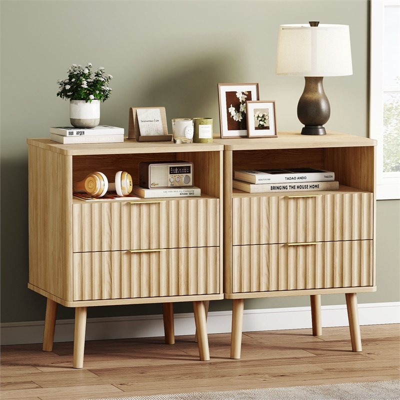 Pemberly Row Medium Wood Set of 2 Nightstands with Fluted Drawers