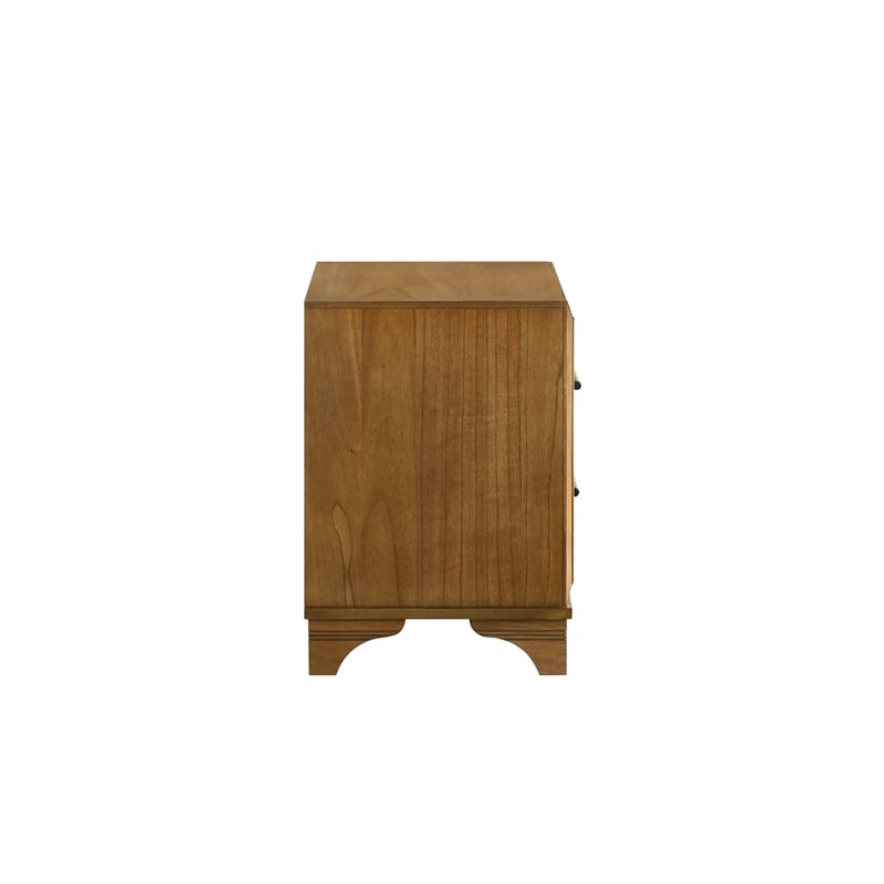 Pemberly Row Queen Bedroom Set with Lighted Storage Bed in Honey Brown