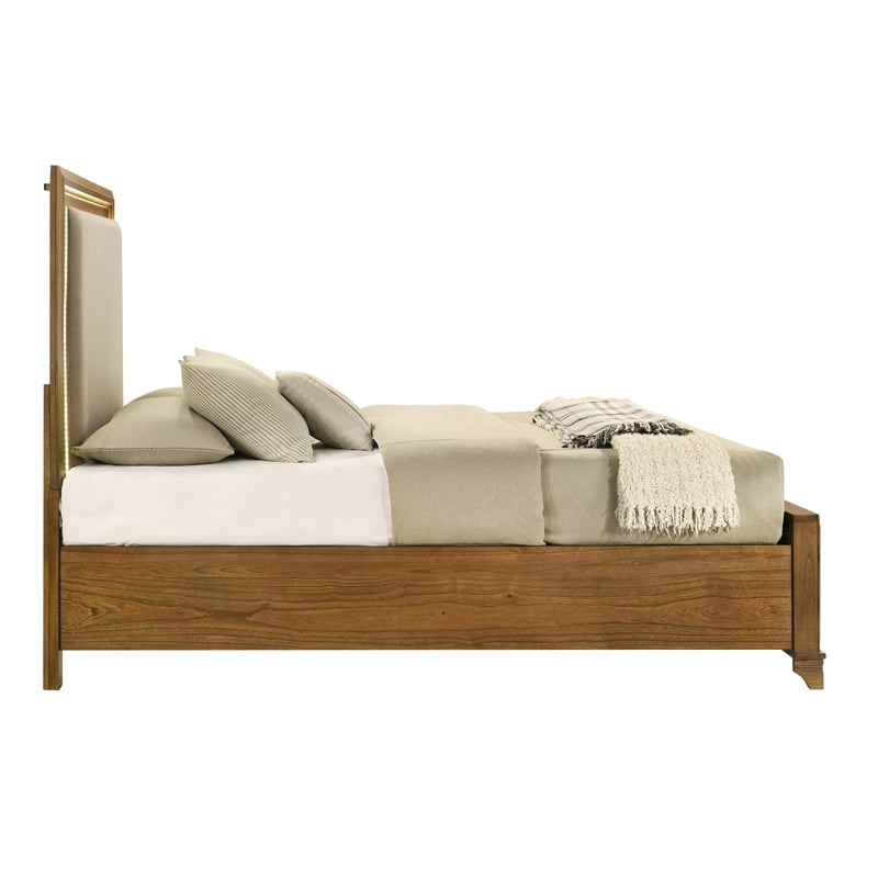 Pemberly Row Queen Bedroom Set with Lighted Storage Bed in Honey Brown