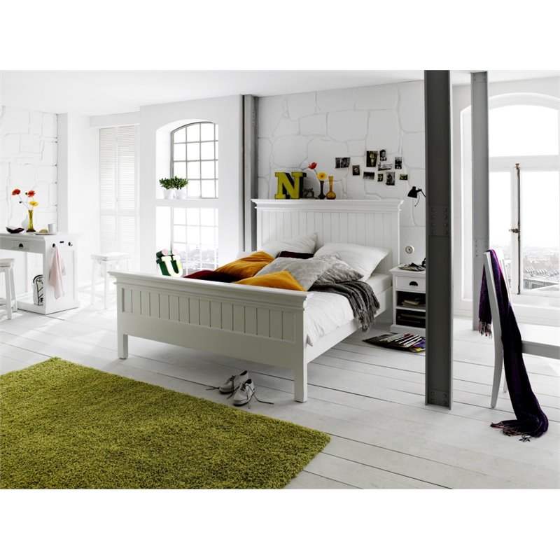 Beaumont Lane Queen Panel Bed in Pure White