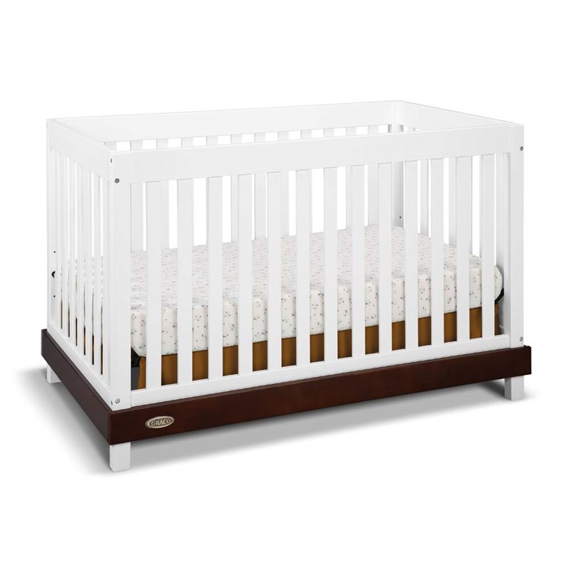 Graco Maddox 3in1 Convertible Crib in White and Espresso 04520071