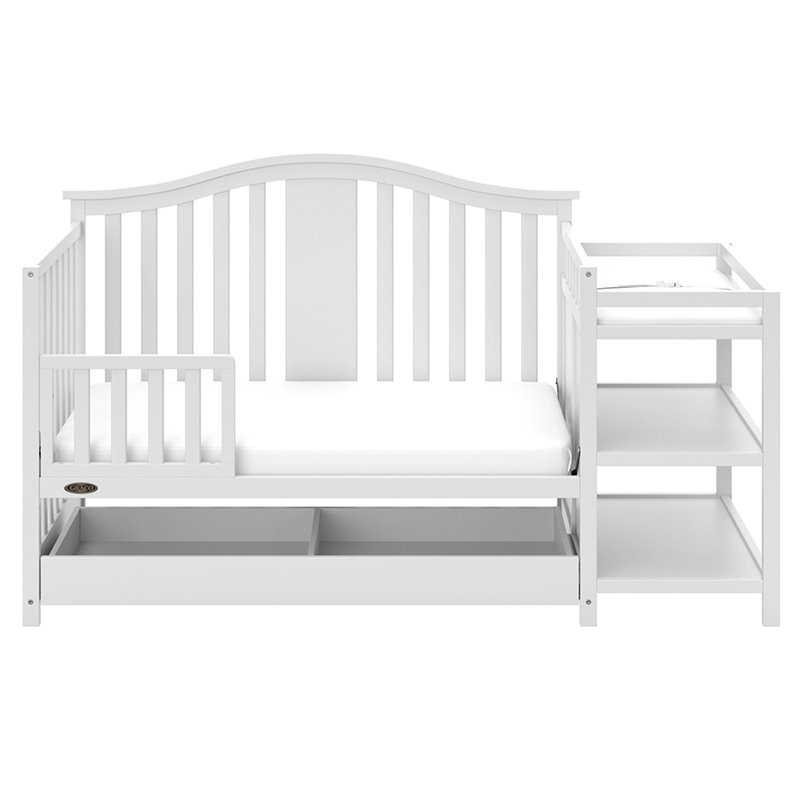 Graco Solano 3 Piece Convertible Crib and Changer Set in White